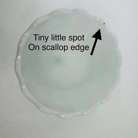 Vintage E.O. Brody Milk Glass Footed Pedestal 6" Scalloped Bowl Vase Compote US - Picture 3 of 9